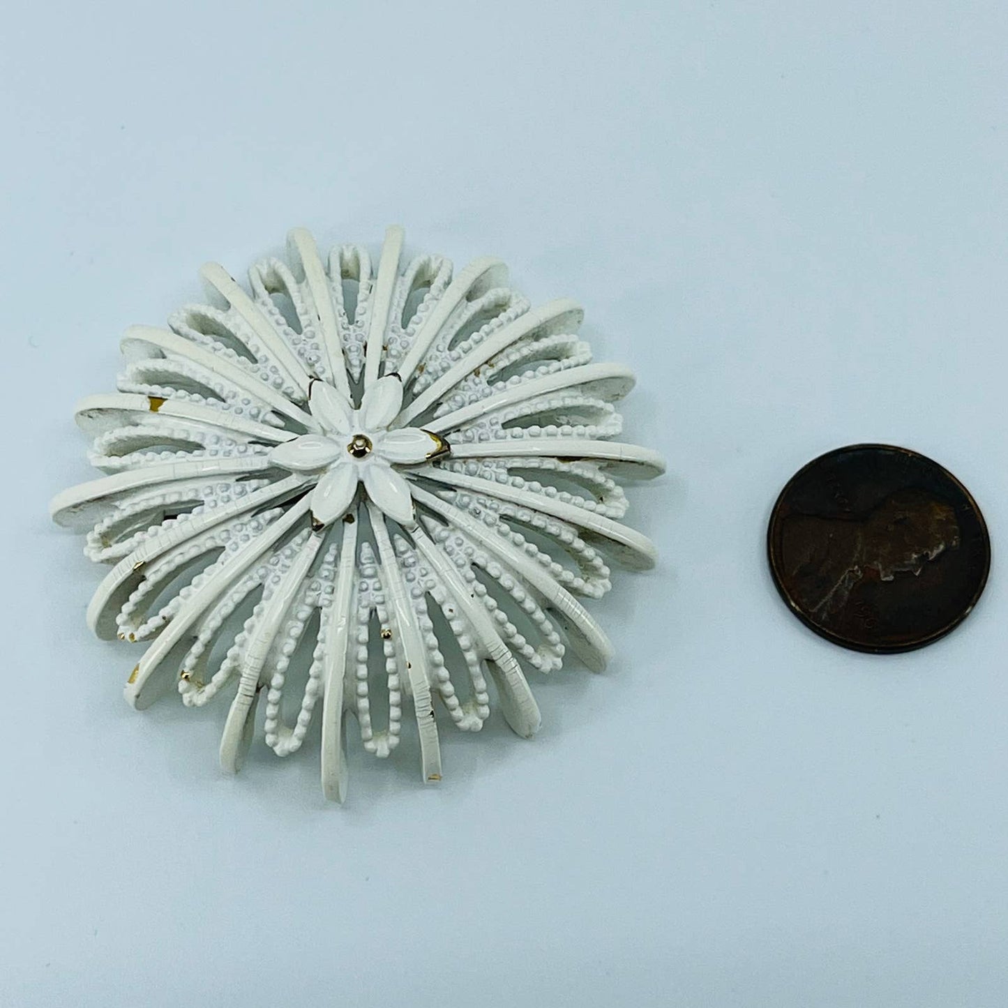 Vintage MONET White Enamel Starburst Brooch Gold Tone in Box SB2