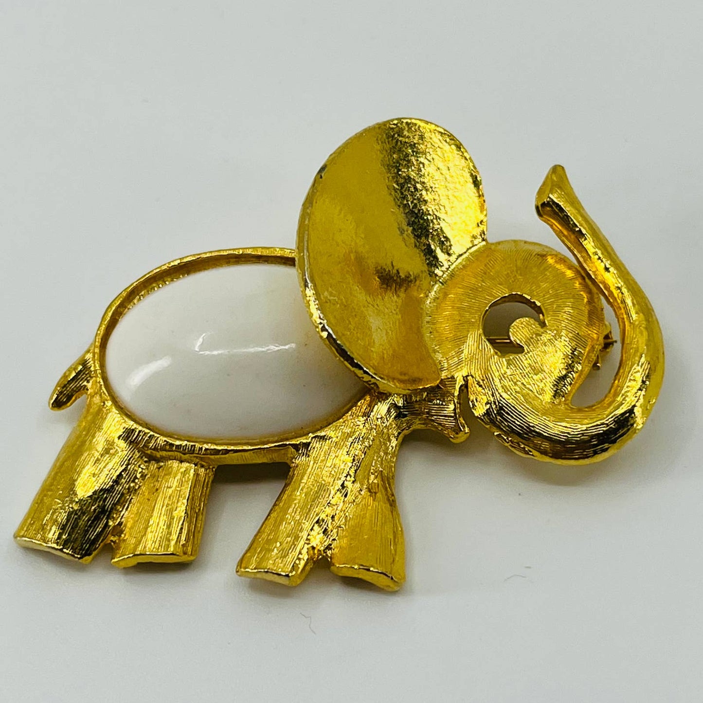 Vintage MCM Elephant Brooch Gold Tone White Enamel SA6