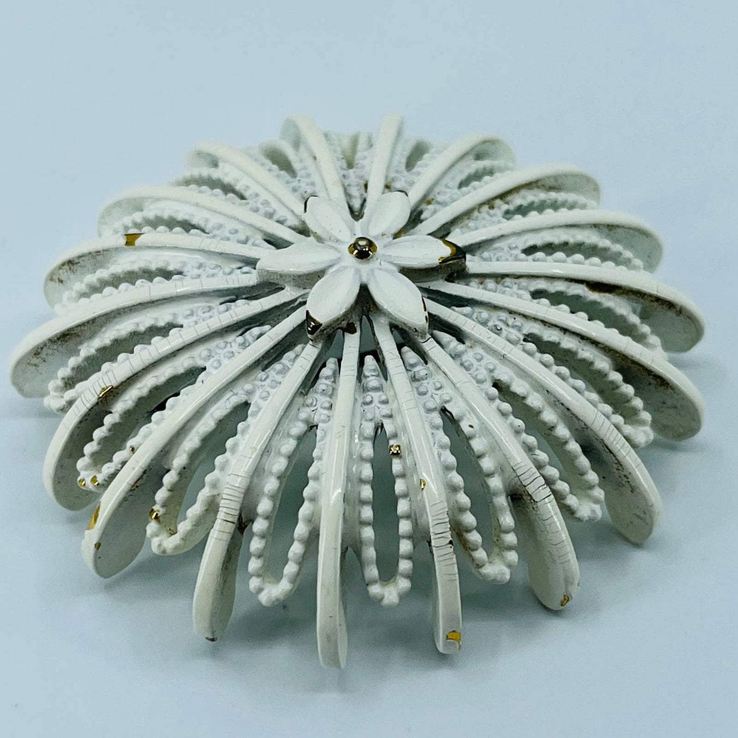 Vintage MONET White Enamel Starburst Brooch Gold Tone in Box SB2