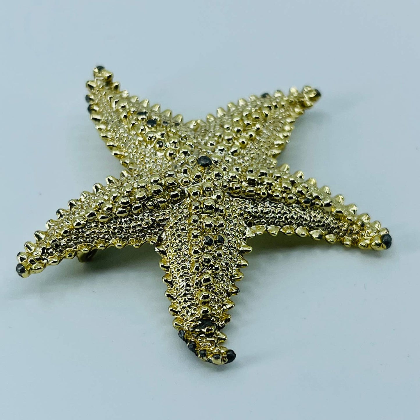 Vintage MCM Textured Star Fish Starfish Brooch Gold Tone SA6