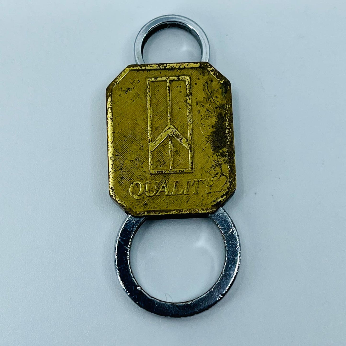 OLDSMOBILE KEYCHAIN FOB DROP IN MAILBOX POSTAGE GUARANTEED MILWAUKEE WI SB3