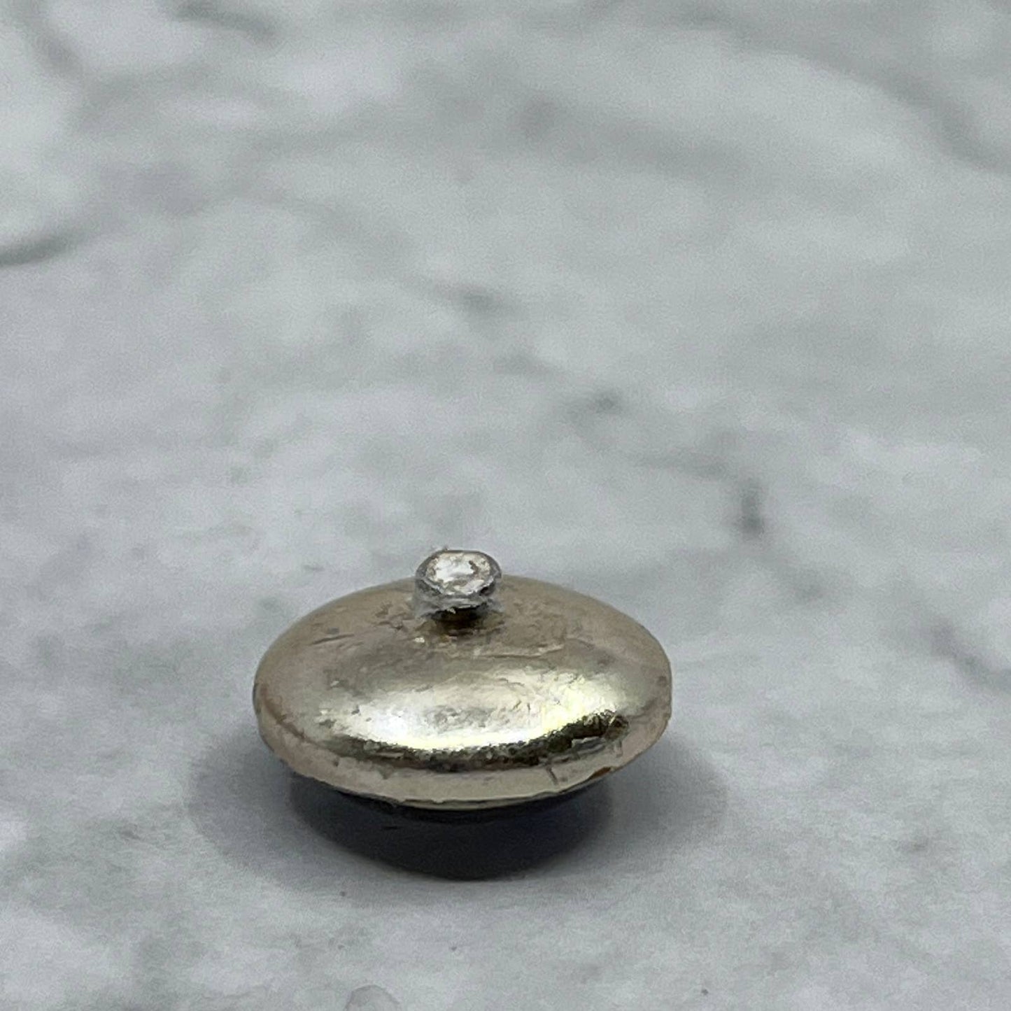 Vintage Small Blue Button Charm With Silver Tone Horse Inlay SE7