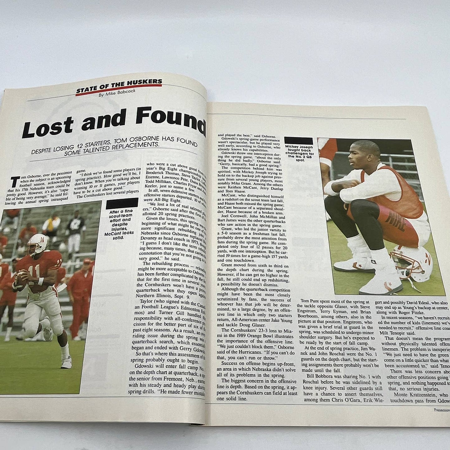 1989 Nebraska Huskers Illustrated College Football Yearbook Magazine TH3