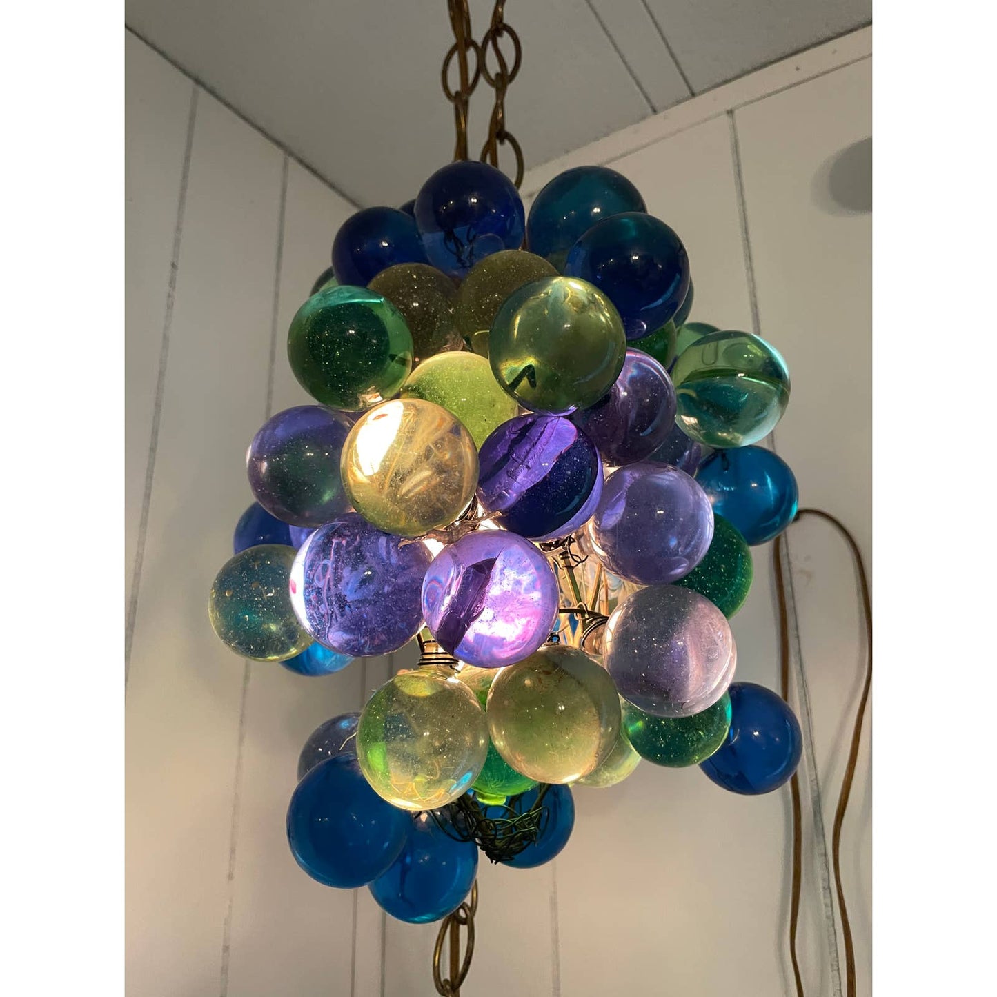Vintage MCM Retro 60s/70s Kitsch Lucite Grape Hanging Swag Lamp WORKS