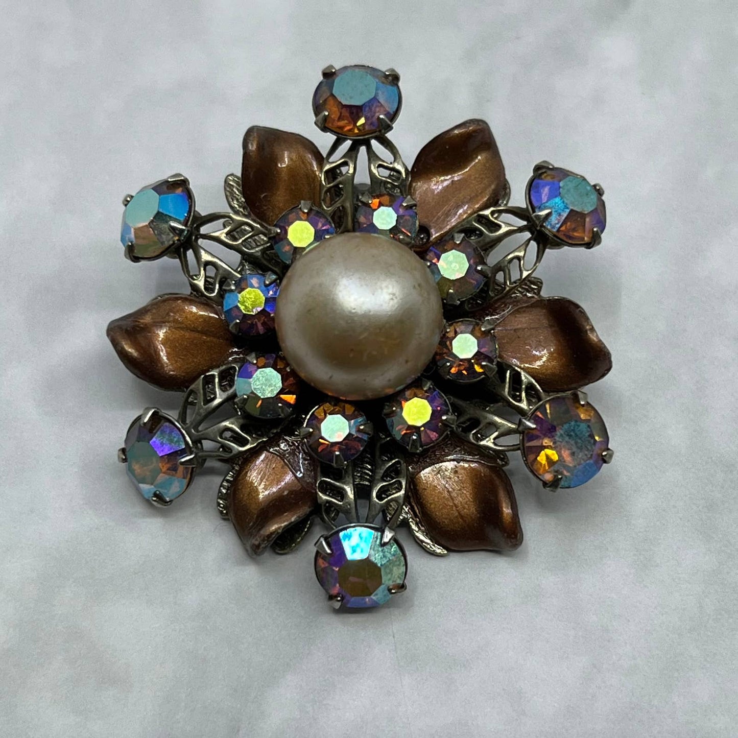 Vintage Enamel & Rhinestone Starburst Clip On Brooch Faux Pearl Accent SE6
