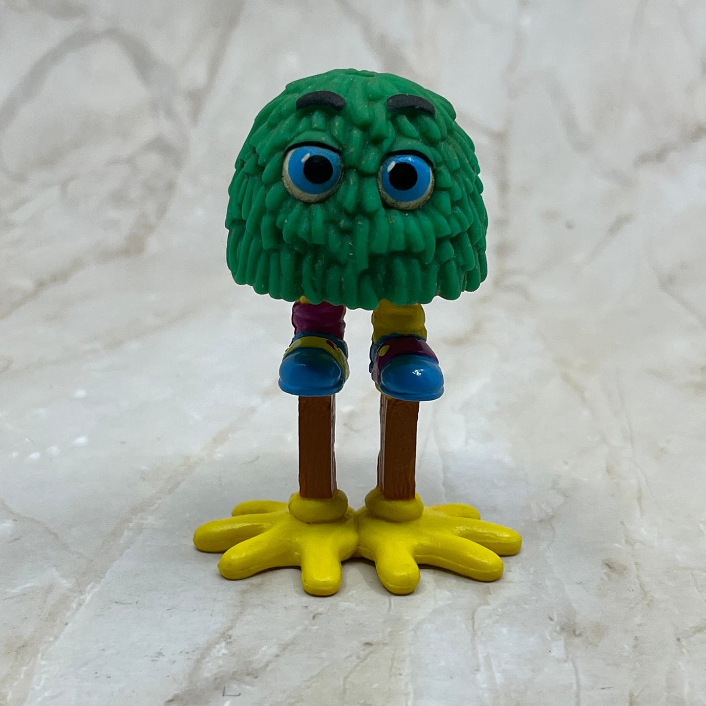 1989 McDonald's Green Fry Guy Fry Kids w/ Bird Feet Stilts TC9-T1