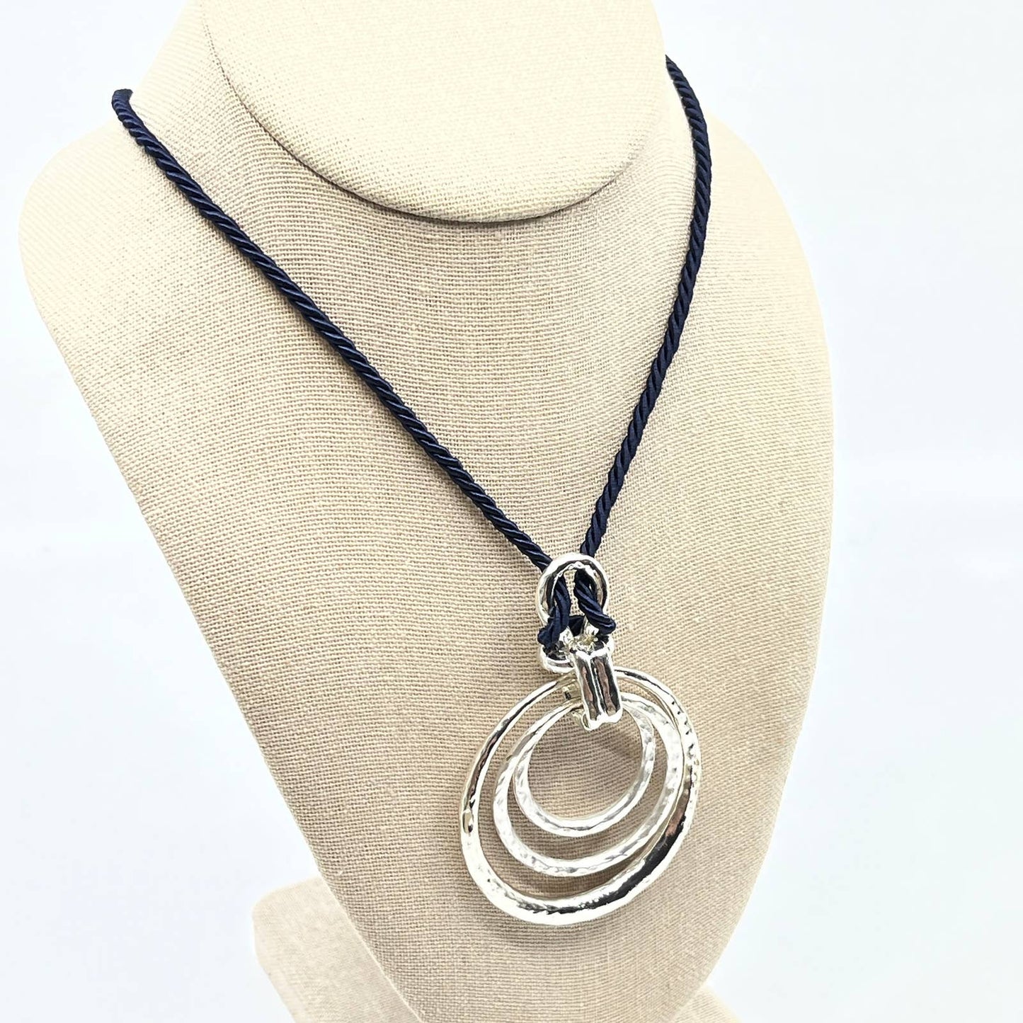 Chico's Tamera Long Pendant Necklace Navy Blue Silver Tone SD5