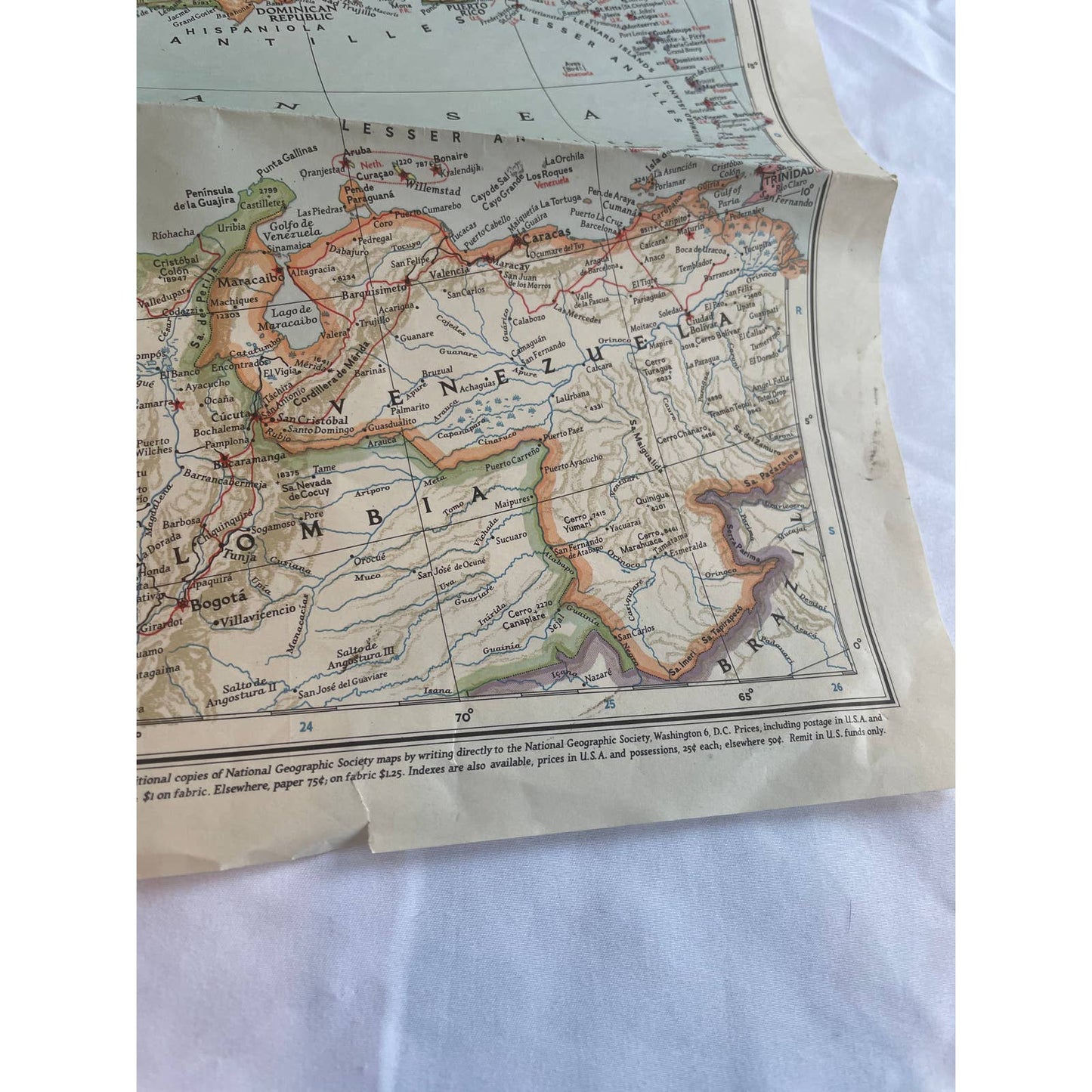 March 1952 National Geographic Map of North America vol CI, no. 3 35x28 FL3