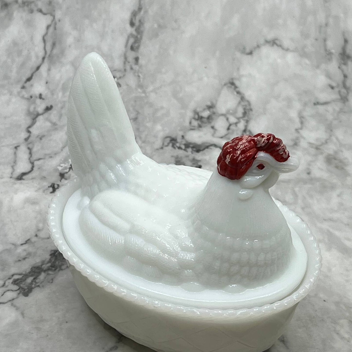 Vtg Hazel Atlas Milk Glass Red On Head Mini Hen On Nest Rooster Dish 4.5” TI1