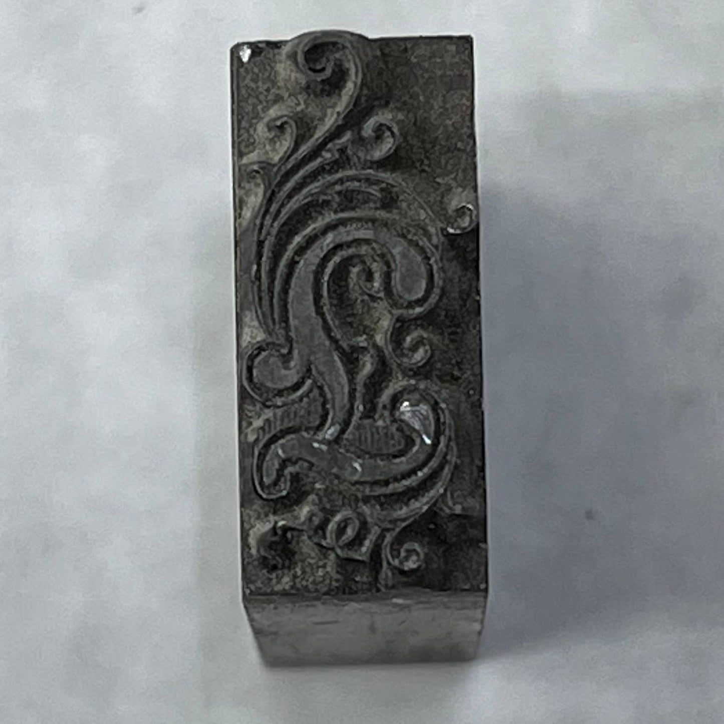 Vintage Printing Letterpress Printers Block Plate Fancy “L” Monogram TJ514