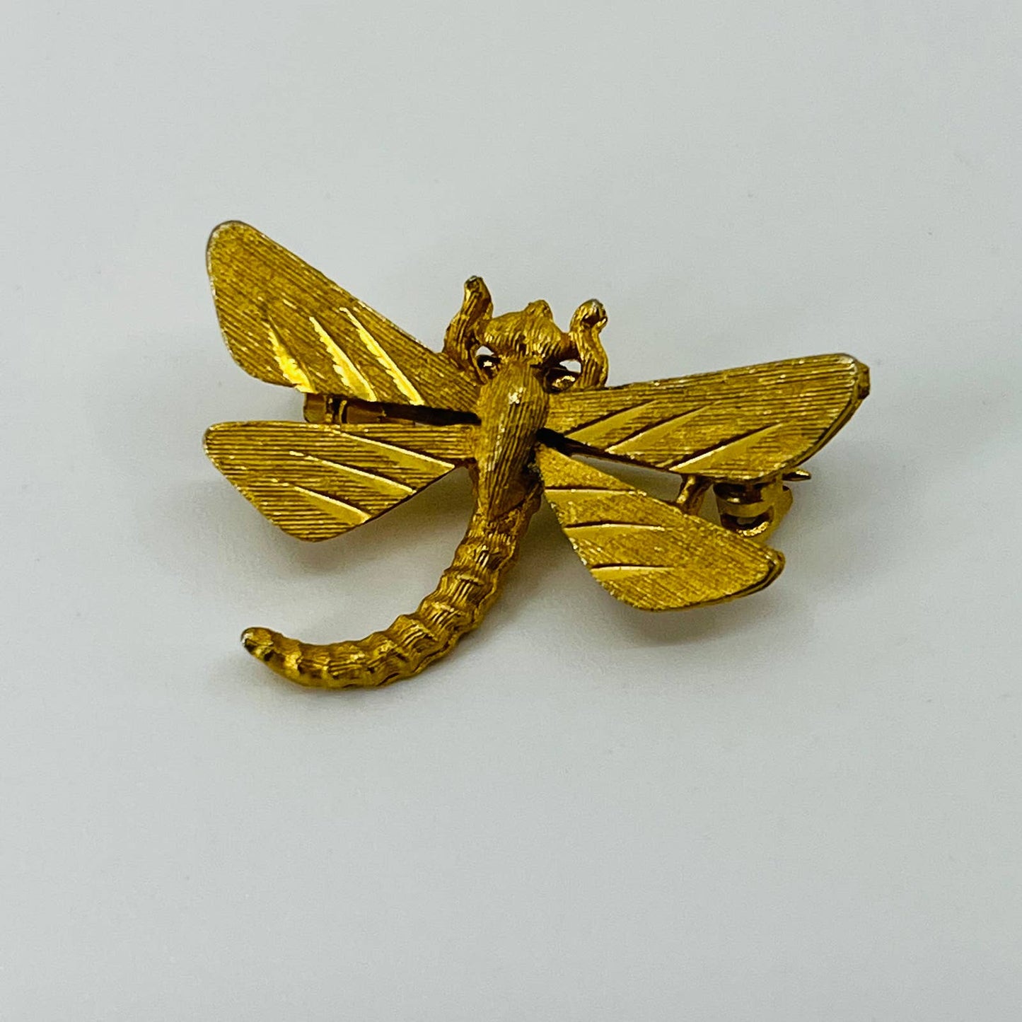Vintage JJ Dragonfly Matte Textured Gold Tone Brooch SB2