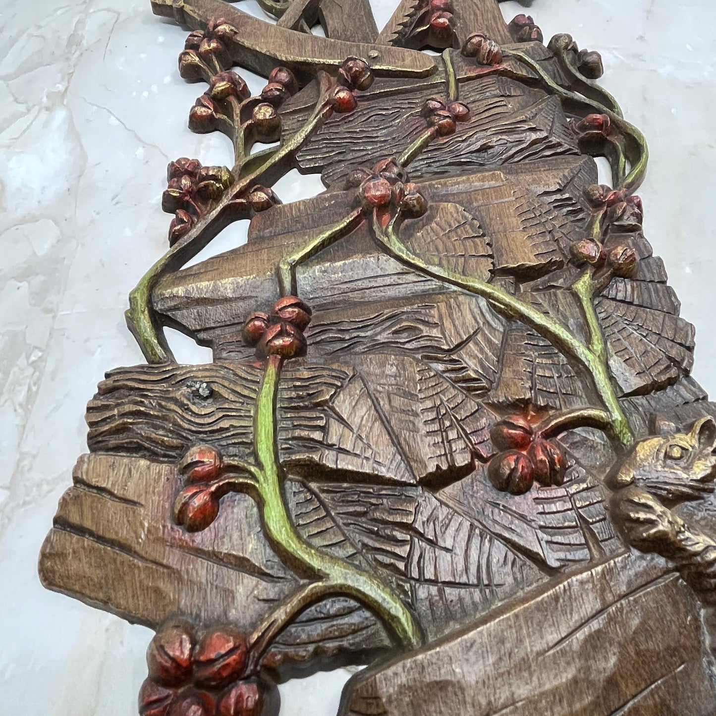 1972 Burwood Resin Wall Hanging Plaque Old Wood Pile Squirrel Hand Saw 18x7 TJ9