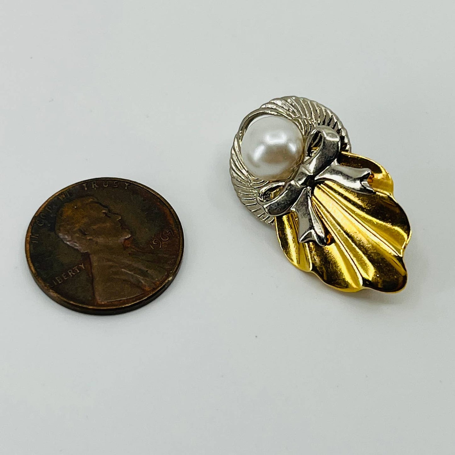 Vintage Angel With Faux Pearl Pin Gold & Silver Tone Brooch SB2