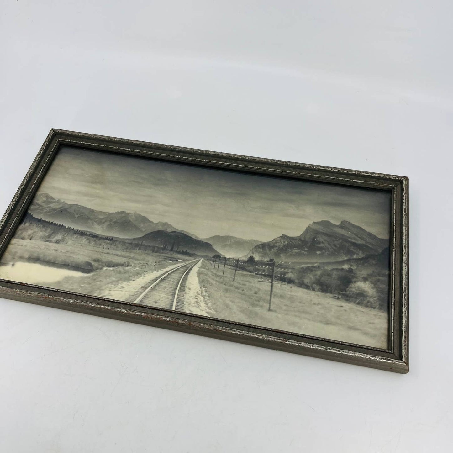 1946 Framed Photo Canadian Pacific Railroad By Lake Louise & Banff Alberta TC6