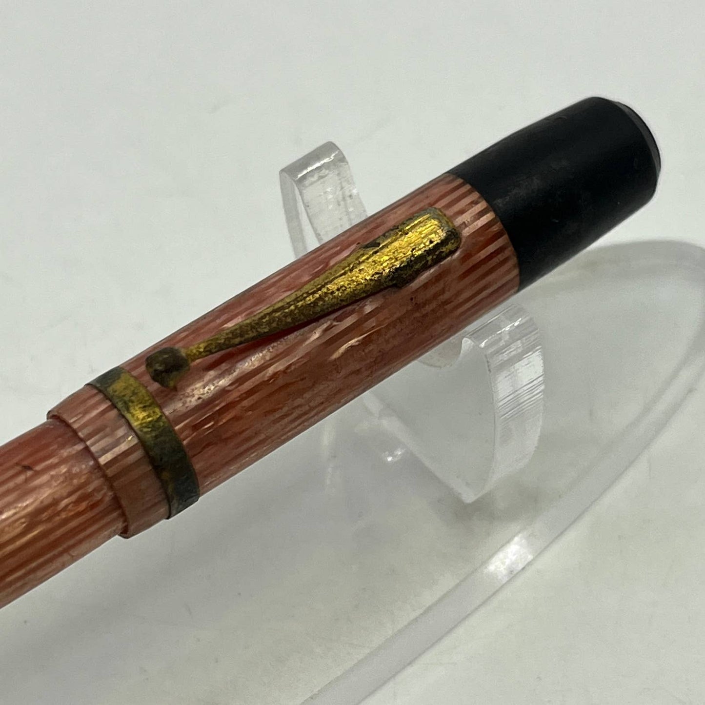 Celluloid Shimmer Pink Pinstripe Fountain Pen SE1
