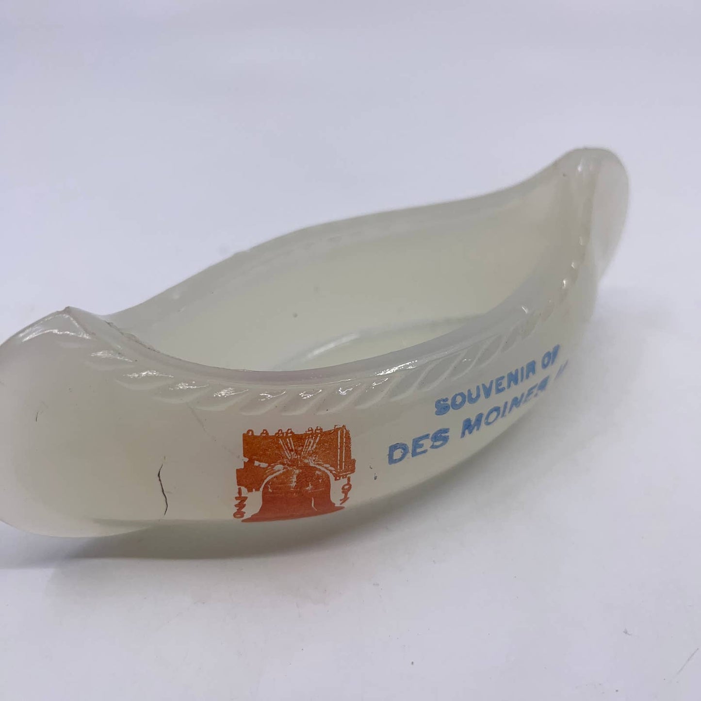 Antique Des Moines Iowa Clambroth Glass Canoe Boat Souvenir 6” TG8