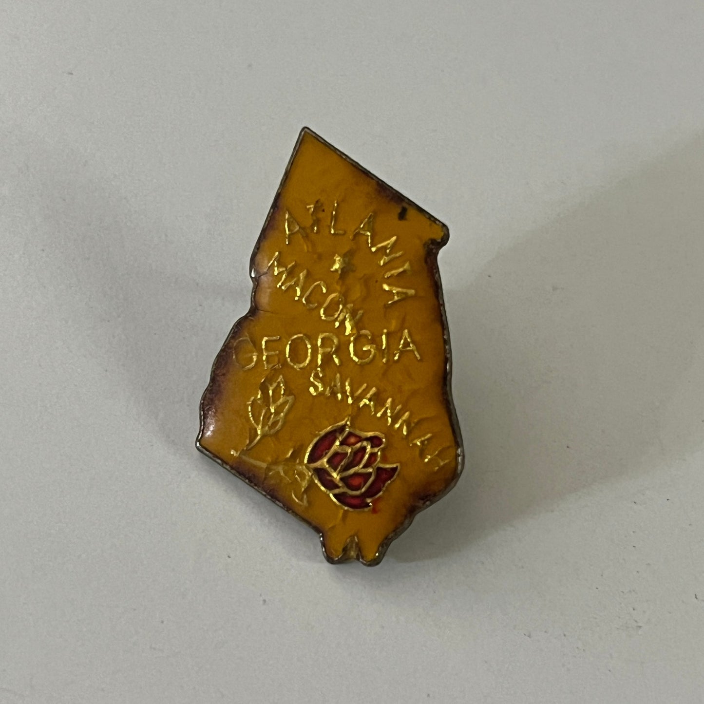 State of Georgia GA Savannah Atlanta Vintage Lapel Pin Enamel Pinback Button SE9