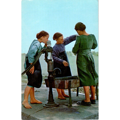 Amish Girls Enjoy a Drink of Water Pennsylvania Dutch Country Postcard PD7
