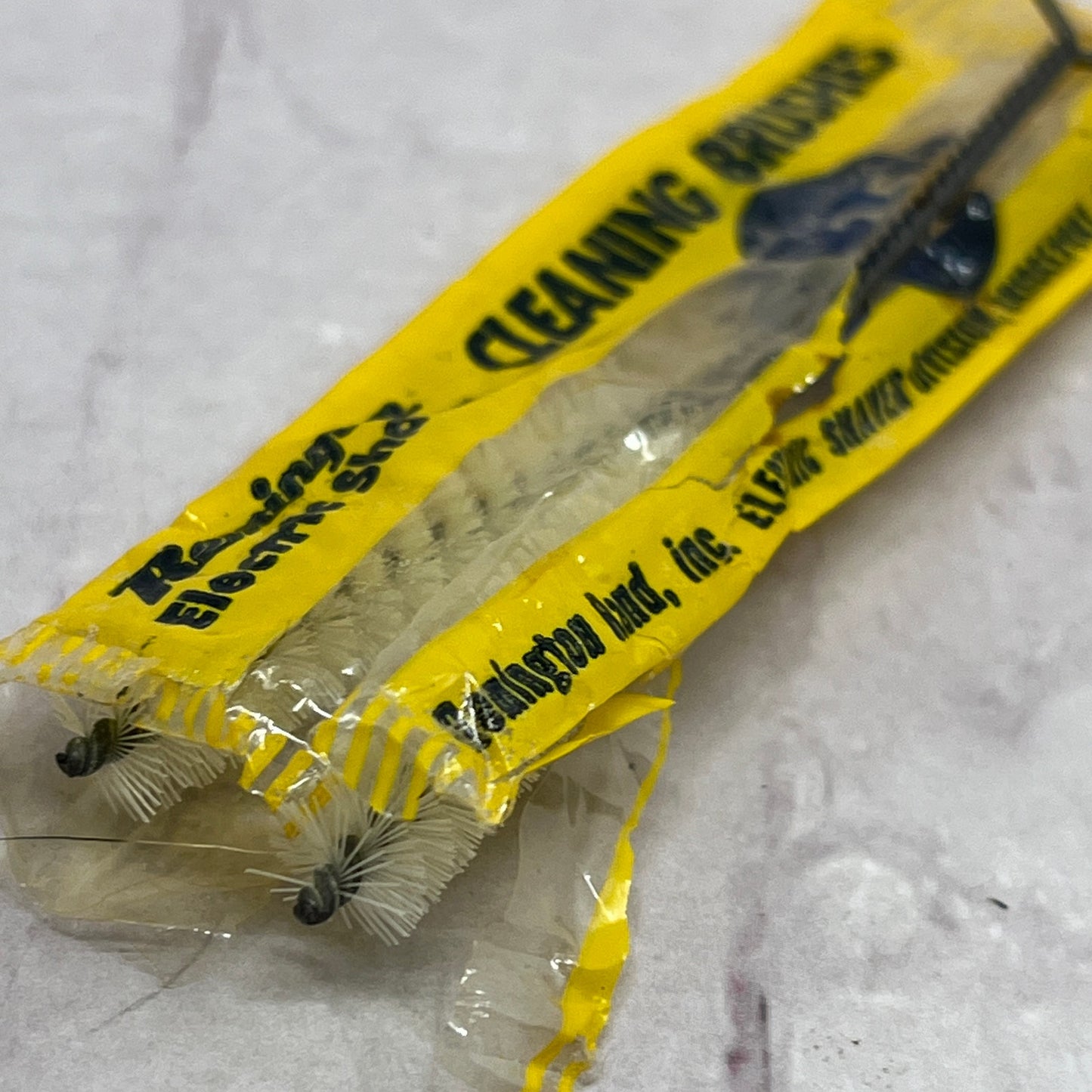 Vintage Remington Electric Shaver Cleaning Brushes Set of 2 NOS SB7