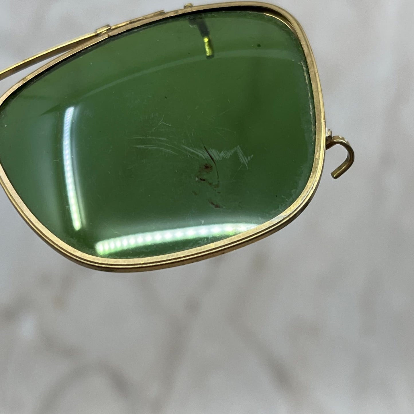 Vintage Polaroid Medium Clip On Sunglasses & Case TE9-G5-9