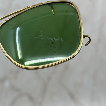 Vintage Polaroid Medium Clip On Sunglasses & Case TE9-G5-9
