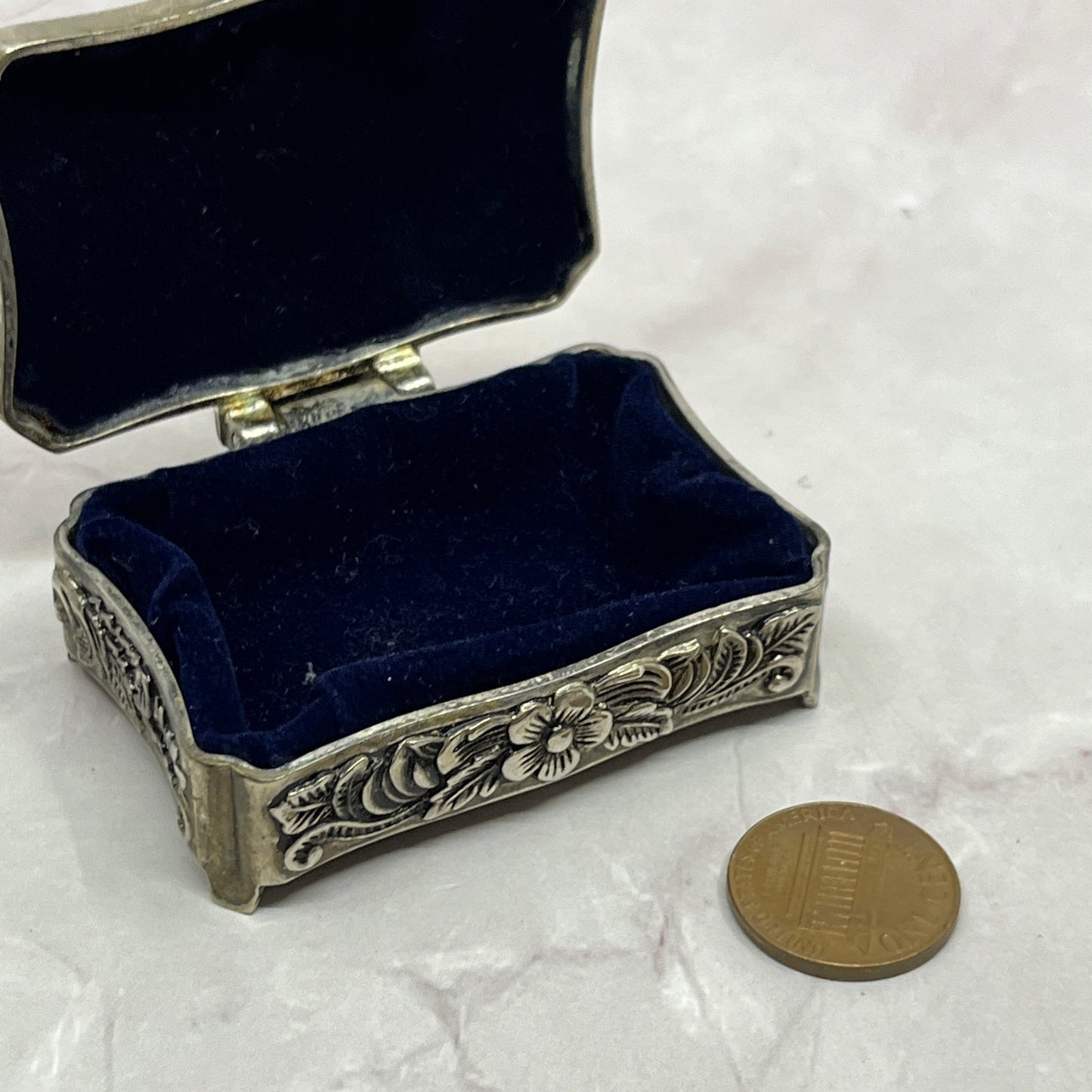 Vintage Art Nouveau Metal Trinket Jewelry Box Black Velvet SC1