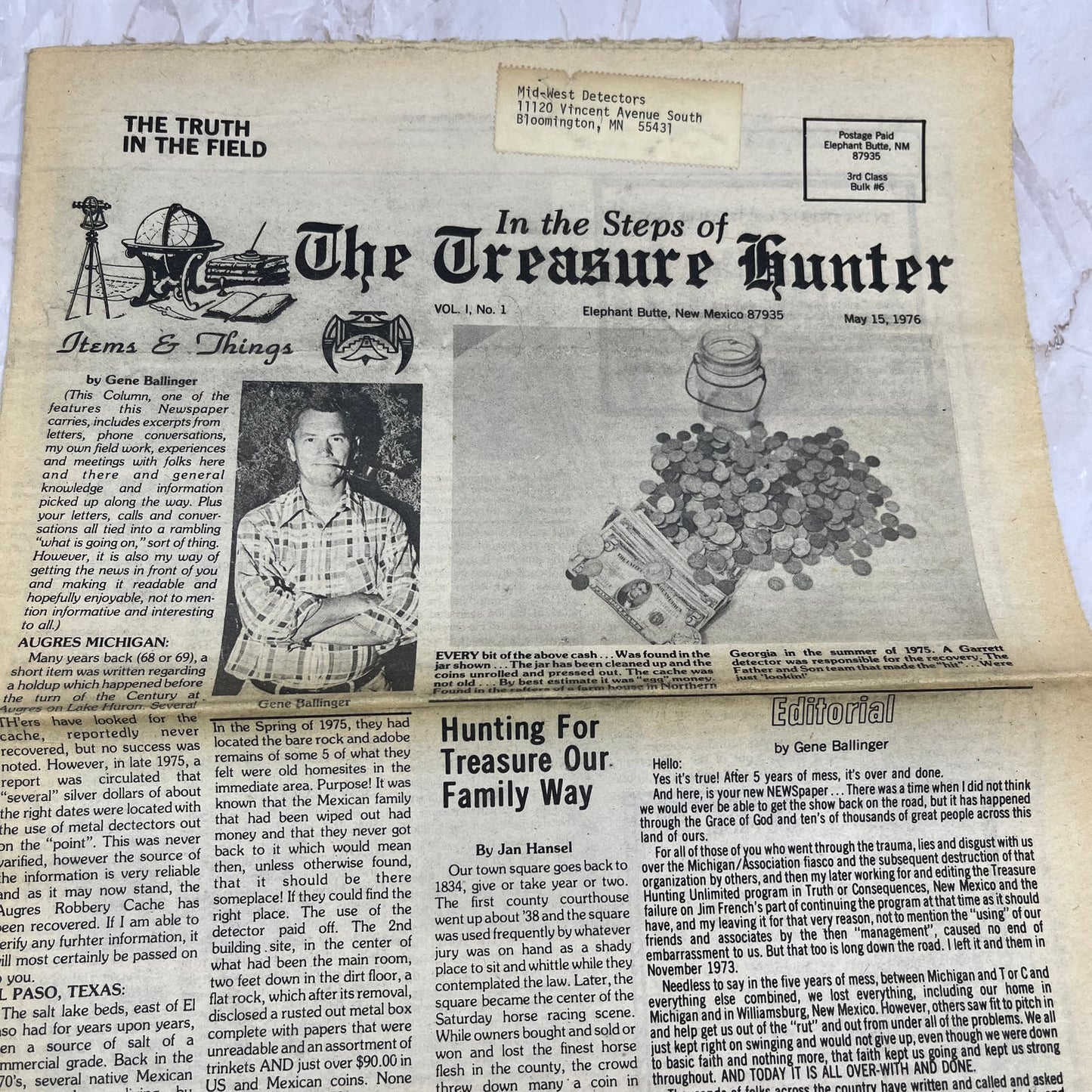 1976 May - In the Steps of the Treasure Hunter Newspaper - Elephant Butte NM M11