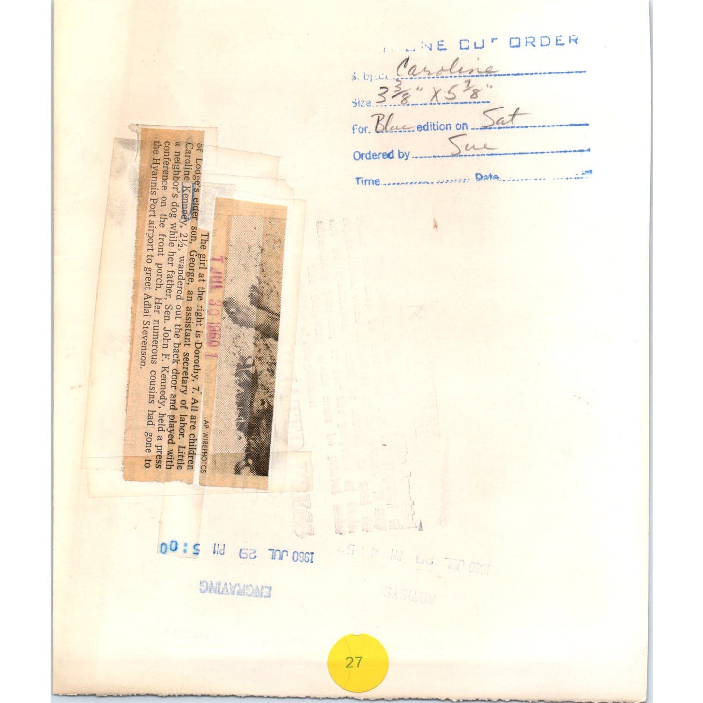 Caroline Kennedy Playing With Neighbor's Dog 1960 7x9 Original Press Photo D1-P