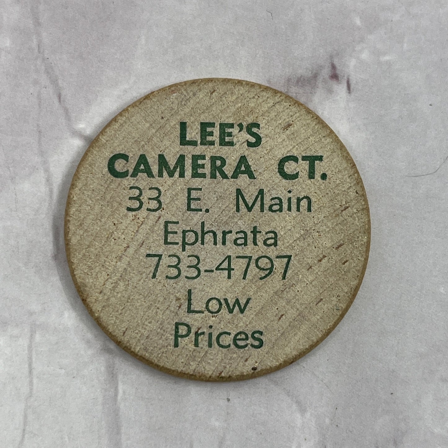 Vintage Wooden Nickel Lee's Camera Ct. Ephrata PA 33 E. Main SC1