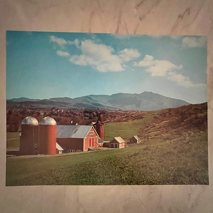 Vintage Red Farmstead in Vermont Scene 12x16" Art Print FL1