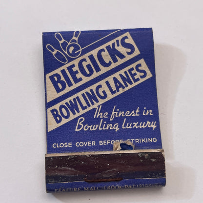 Biegick's Bowling Lanes Berlin WI Vintage Matchbook Cover TB8-MB-9