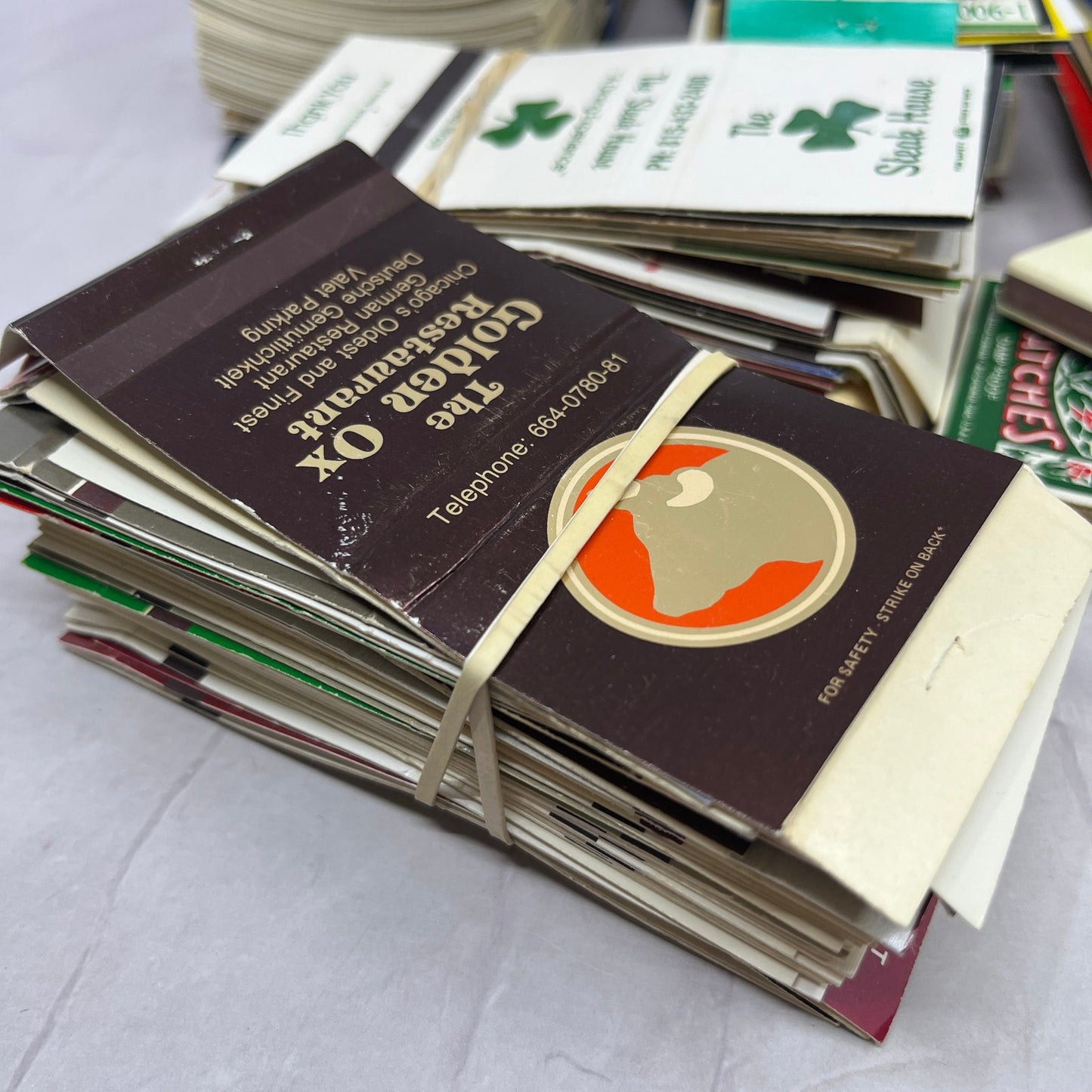 Huge Collection of Vintage Matchboxes and Matchbook Matchcovers Over a Pound TE2