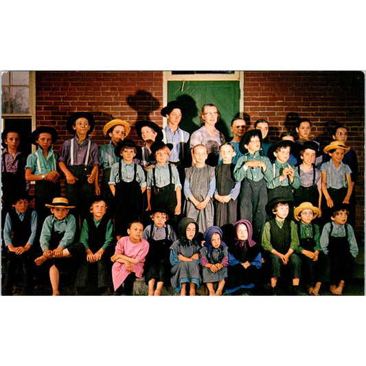 Amish Children in One Room Schoolhouse Pennsylvania Dutch Country Postcard PD8