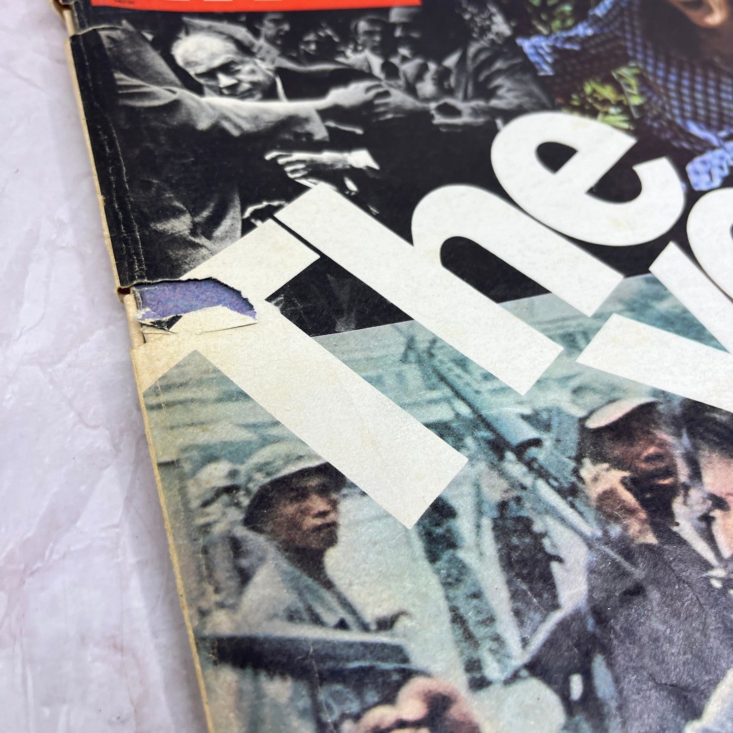 1976 Winter, LIFE Magazine, Special Report, The Year In Pictures TK3