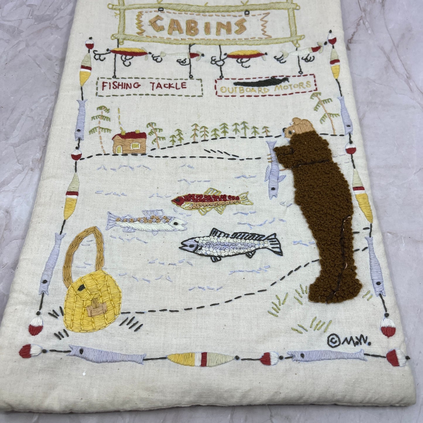 Vintage Kitschy Handmade Cross Stitch Wall Door Hanger Cabins Bear Fishing TH9