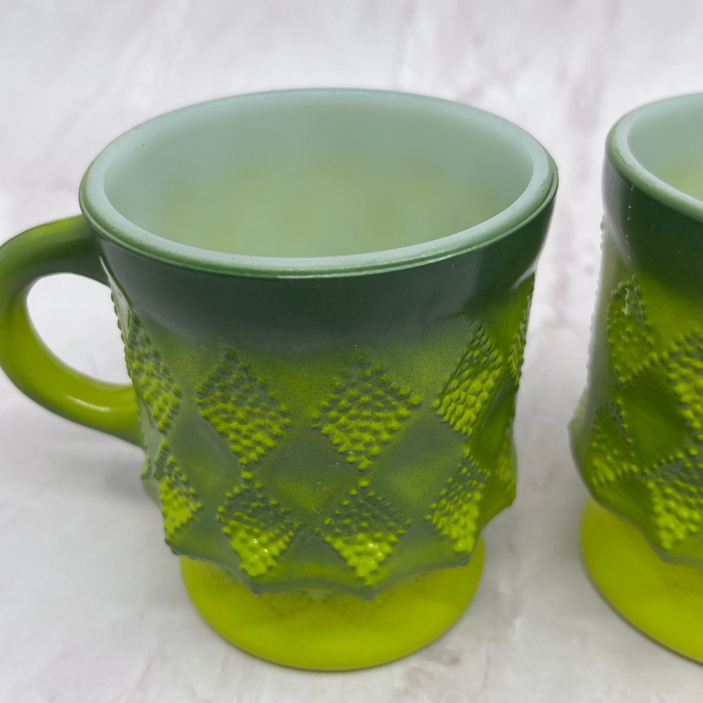 Set of 2 Retro Fire King Ombre Green Kimberly Diamond Milk Glass Mugs Cups TC5