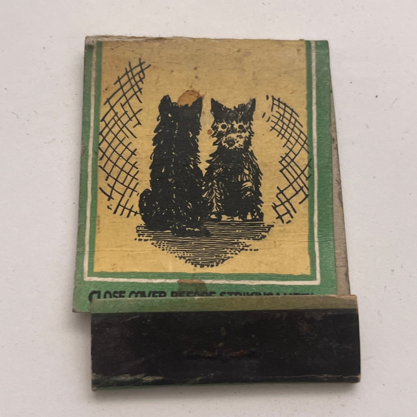 Two Scotty Dogs Scottish Terrier Diamond Match Vintage Matchbook Cover TB8-MB2-5