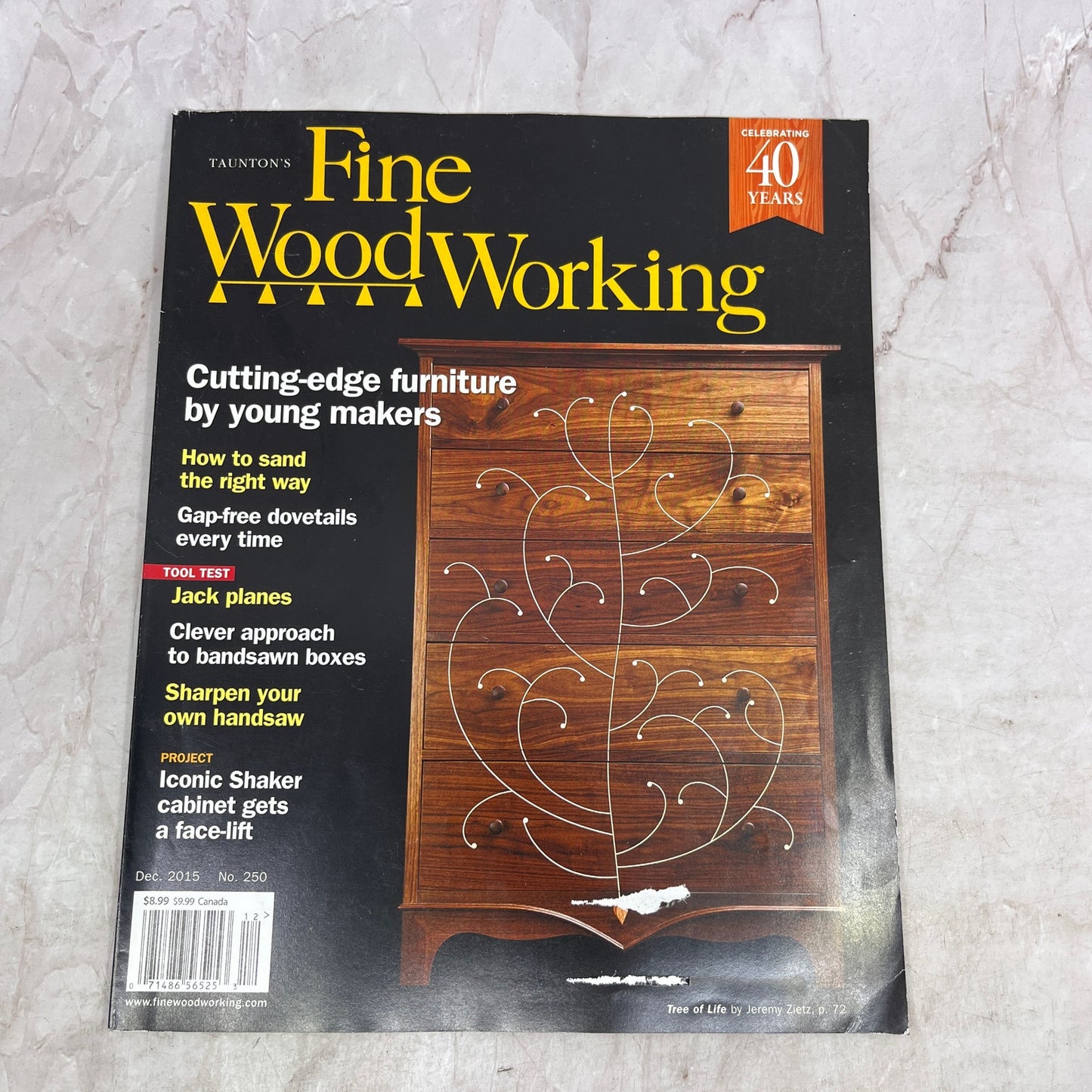 Gap Free Dovetails - Dec 2015 No 250 - Taunton's Fine Woodworking Magazine M36