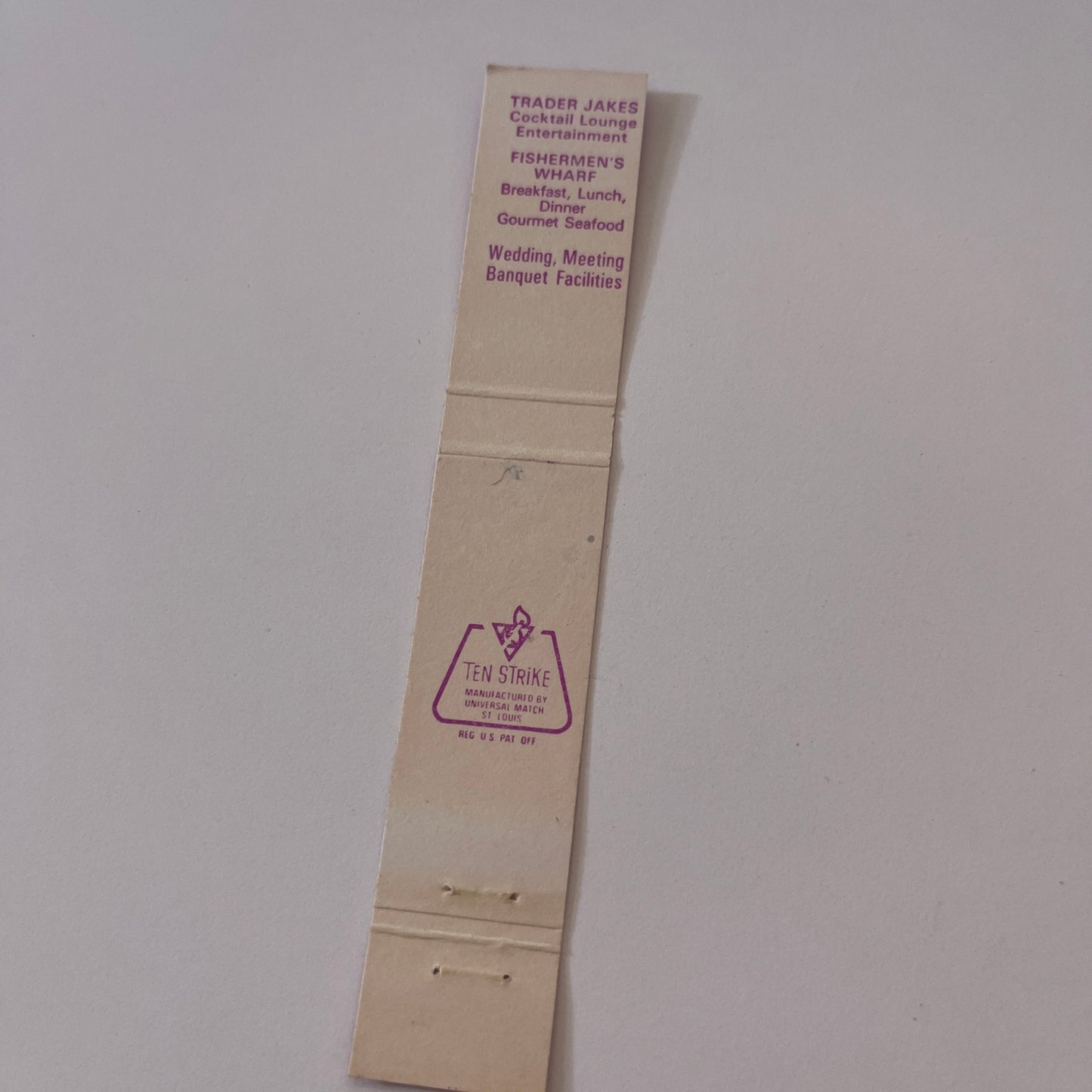 Sheraton Mayfair Hotel Milwaukee WI Vintage Matchbook TB6-MB2-9