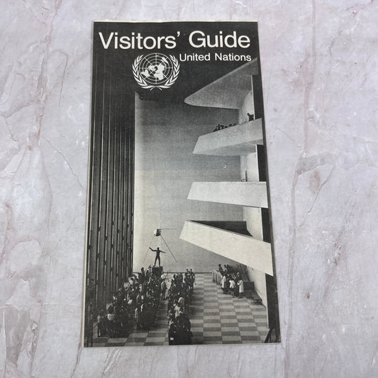 1985 Visitors' Guide United Nations Travel Tourist Booklet TH9-LX1