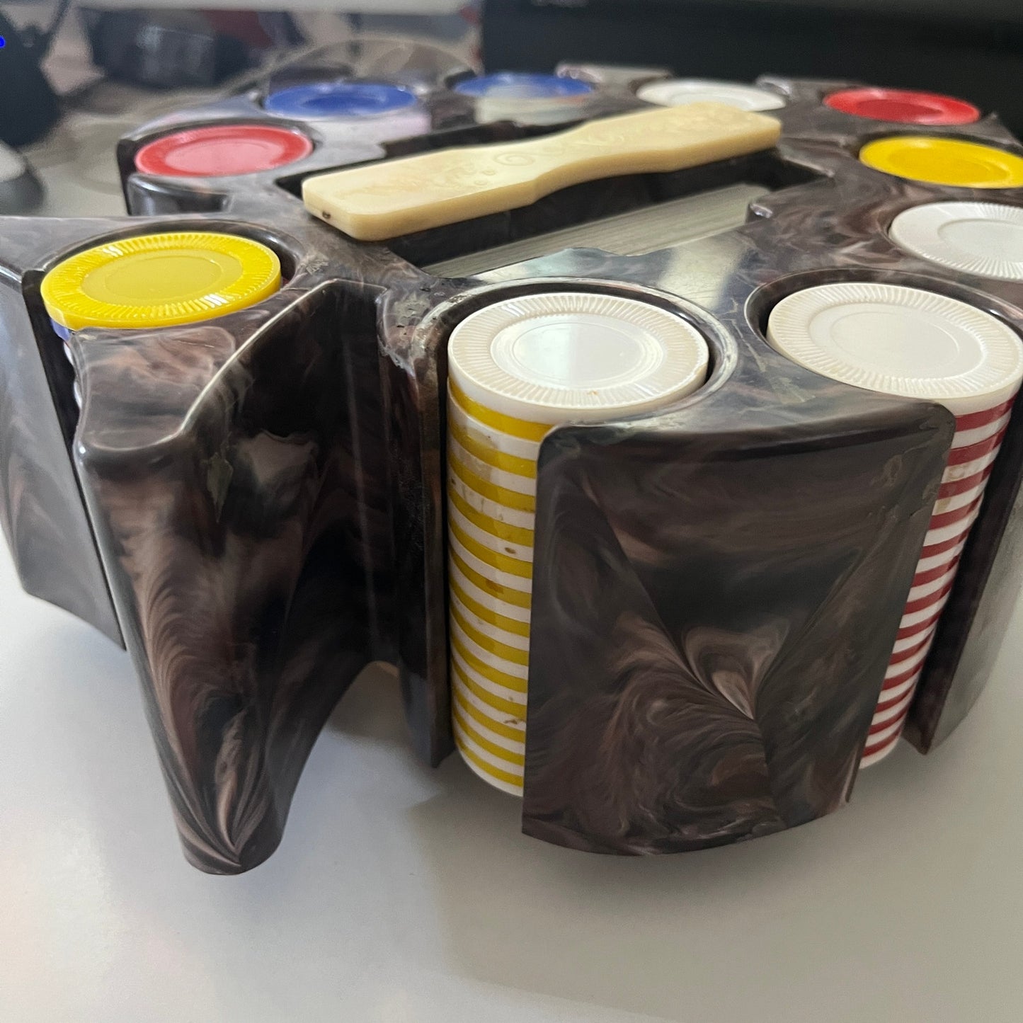 Vintage Marble Bakelite Spade Shaped Poker Chip Spinning Caddy Card Holder CTG2