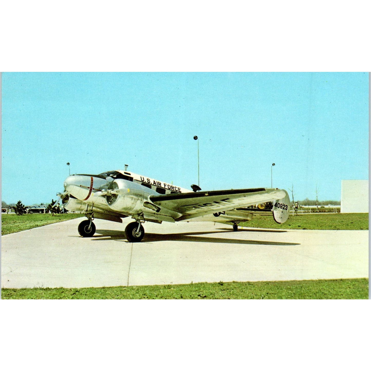 Beech C-45H Expeditor Vintage Postcard TG8-PC