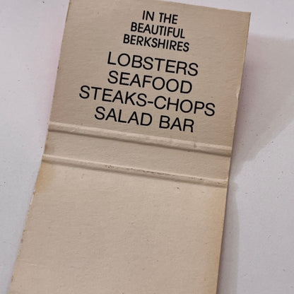 Captain's Table Restaurant Williamstown MA Vintage Matchbook Cover TB6-MB1-9