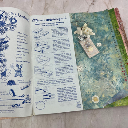 1962 Tie-Tie Gift Wrapping Magic Guide Chicago Printed String Co D9