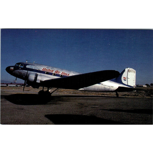 United Air Lines Douglas DC-3A Vintage Postcard PC19