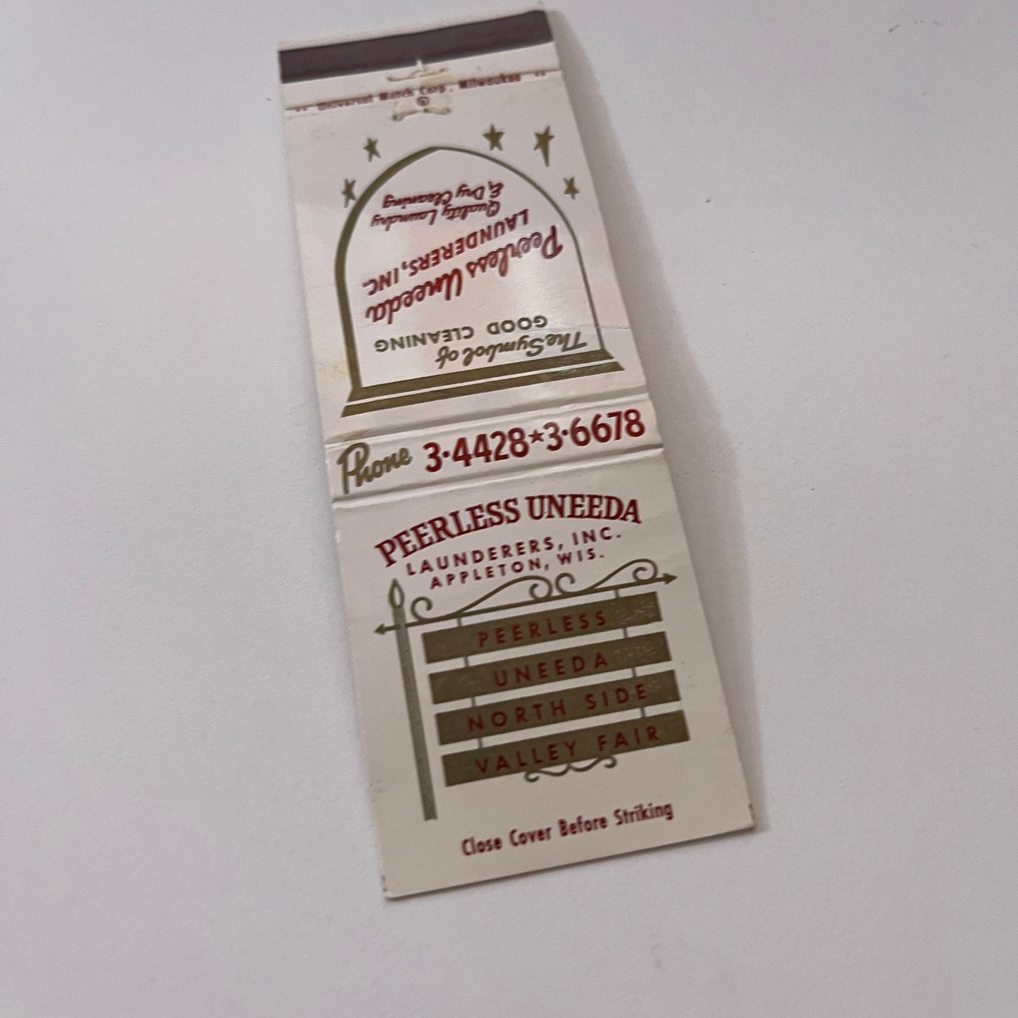 Peerless Uneeda Launderers Inc Appleton WI Vintage Matchbook Cover TB6-MB2-1