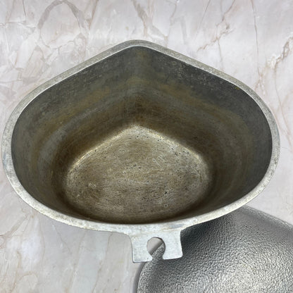 1930s Century Silver Seal Hammered Cast Aluminum Triangle Heart Pot & Lid TH5