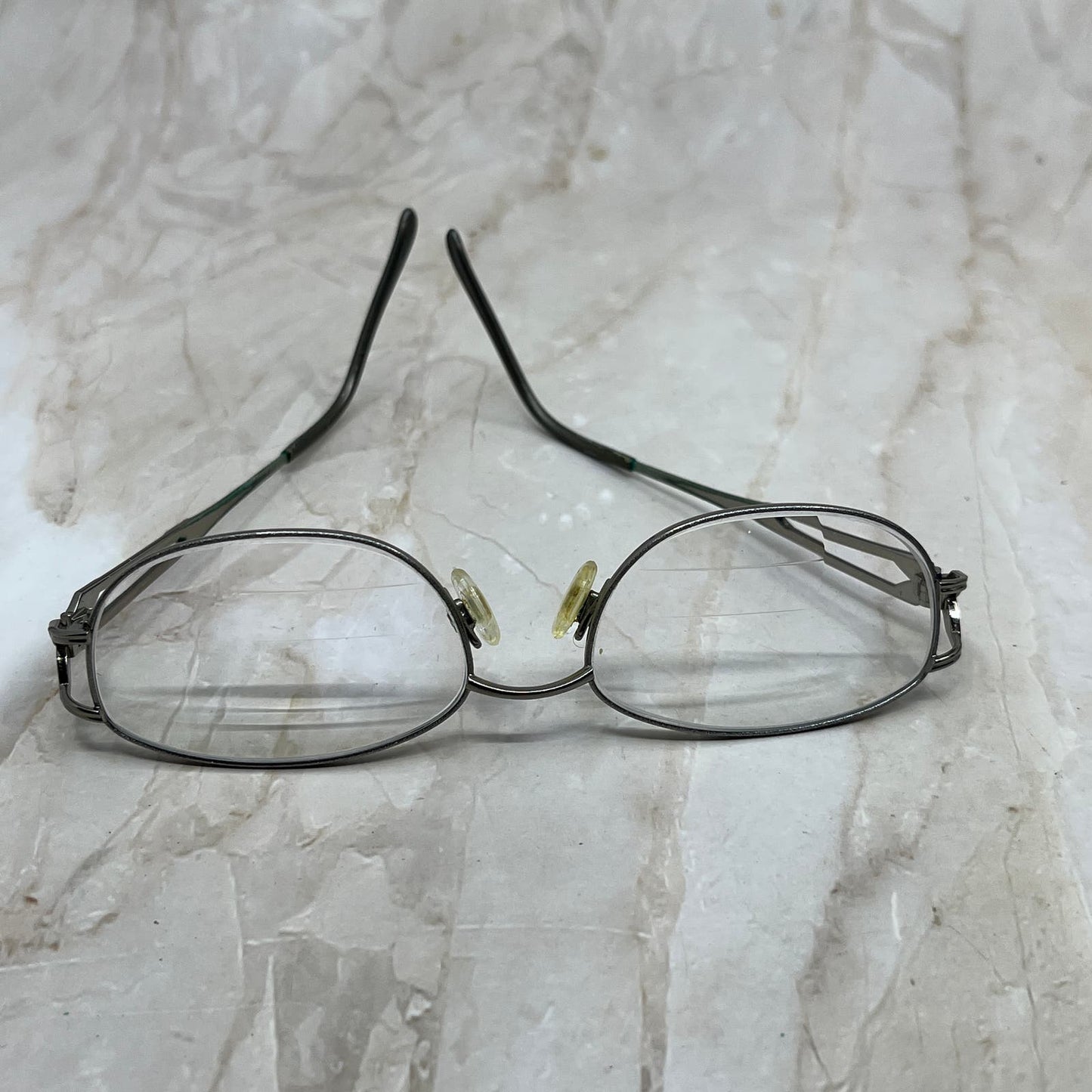 Carolee Silver Tone Oval Sunglasses Eyeglasses Frames TE9-G5-10