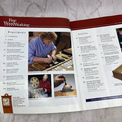 Shaker Wall Clock - Aug 2002 No 157 - Taunton's Fine Woodworking Magazine M34