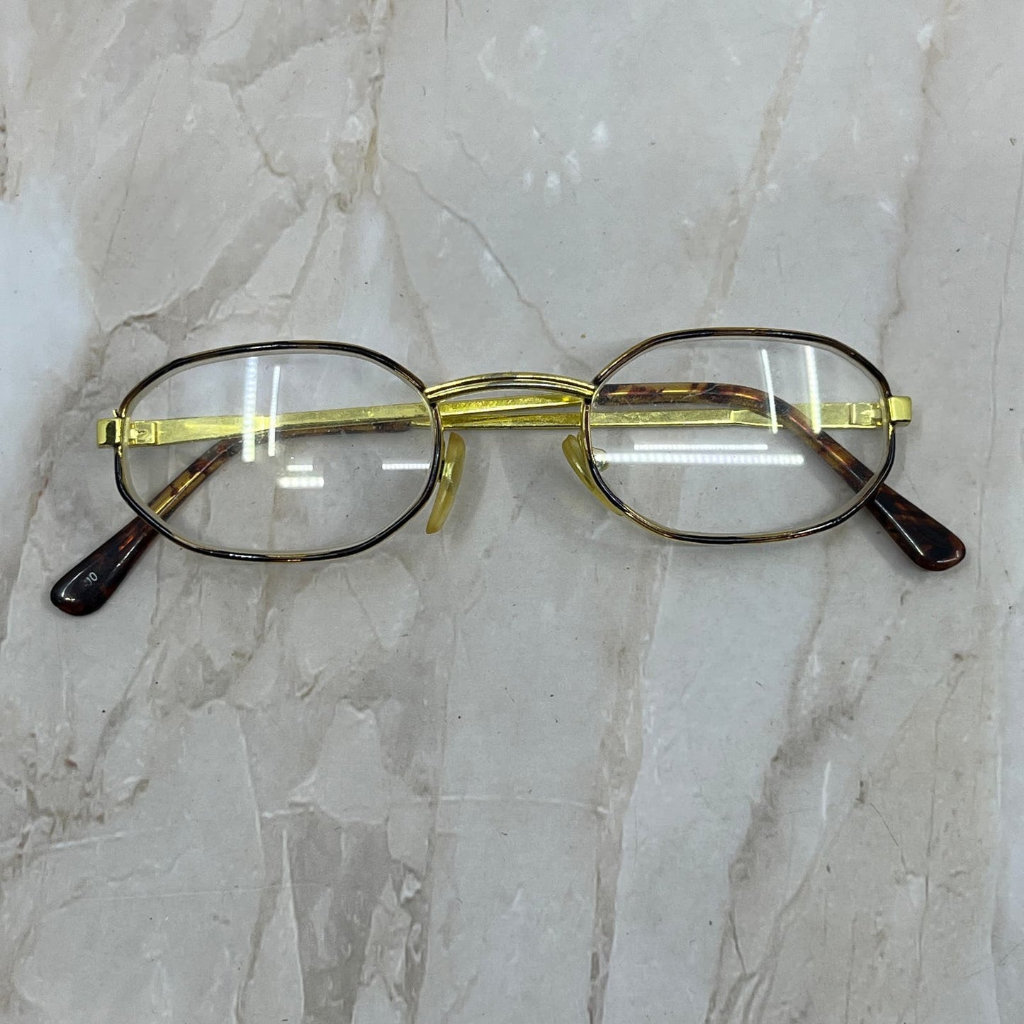 Vintage Oval Tortoise & Gold Tone Sunglasses Eyeglasses Frames TE9-G2-12